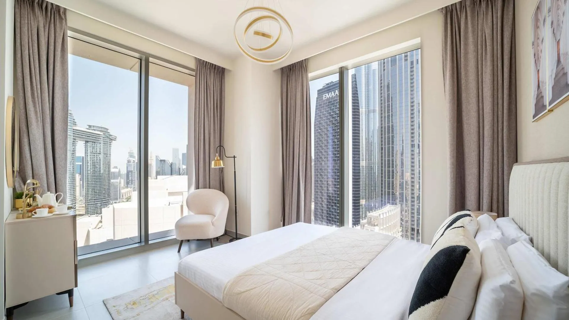 Frank Porter - Forte Tower 1 Dubai 0*,  United Arab Emirates